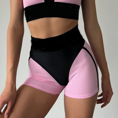 Pantaloncini sportivi con cuciture a rete