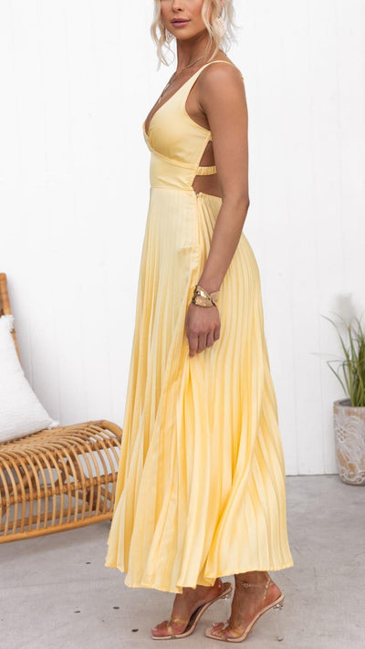 Aby | Abito Maxi Plissé Giallo con Scollatura a V