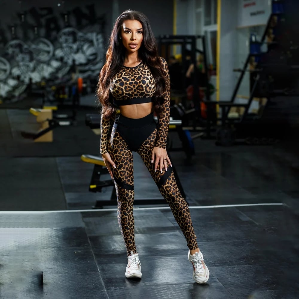 Leggings sexy con motivo leopardato che scolpiscono l'anca
